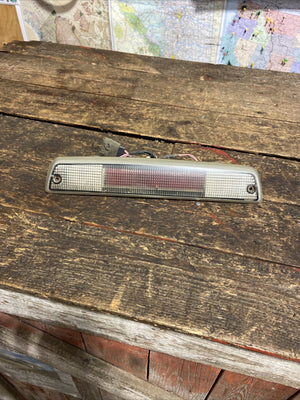 1994-2002 2ND GEN DODGE RAM 1500/2500/3500 3RD BRAKE LIGHT 