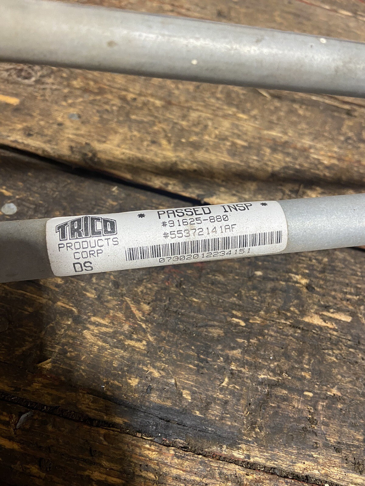 2010 - 2012 DODGE RAM 2500 3500 WIPER MOTOR &amp; LINKAGE ARMS ASSEMBLY 55372141AF