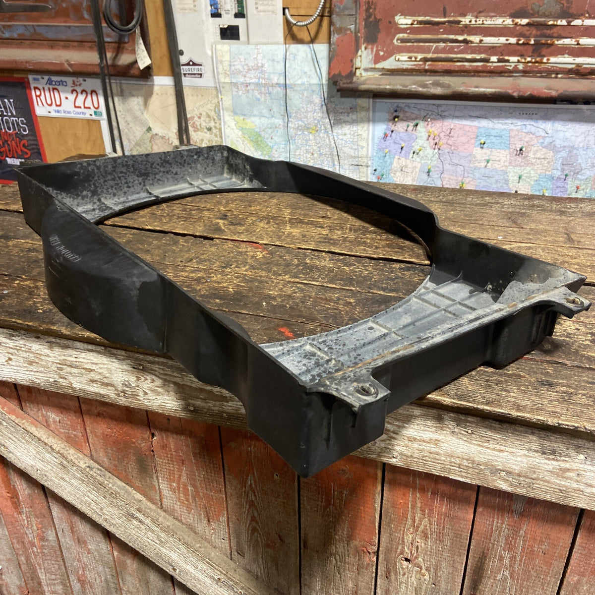 1989 - 1991 DODGE RAM 250 350 1ST GEN CUMMINS NON INTERCOOLED OEM FAN SHROUD