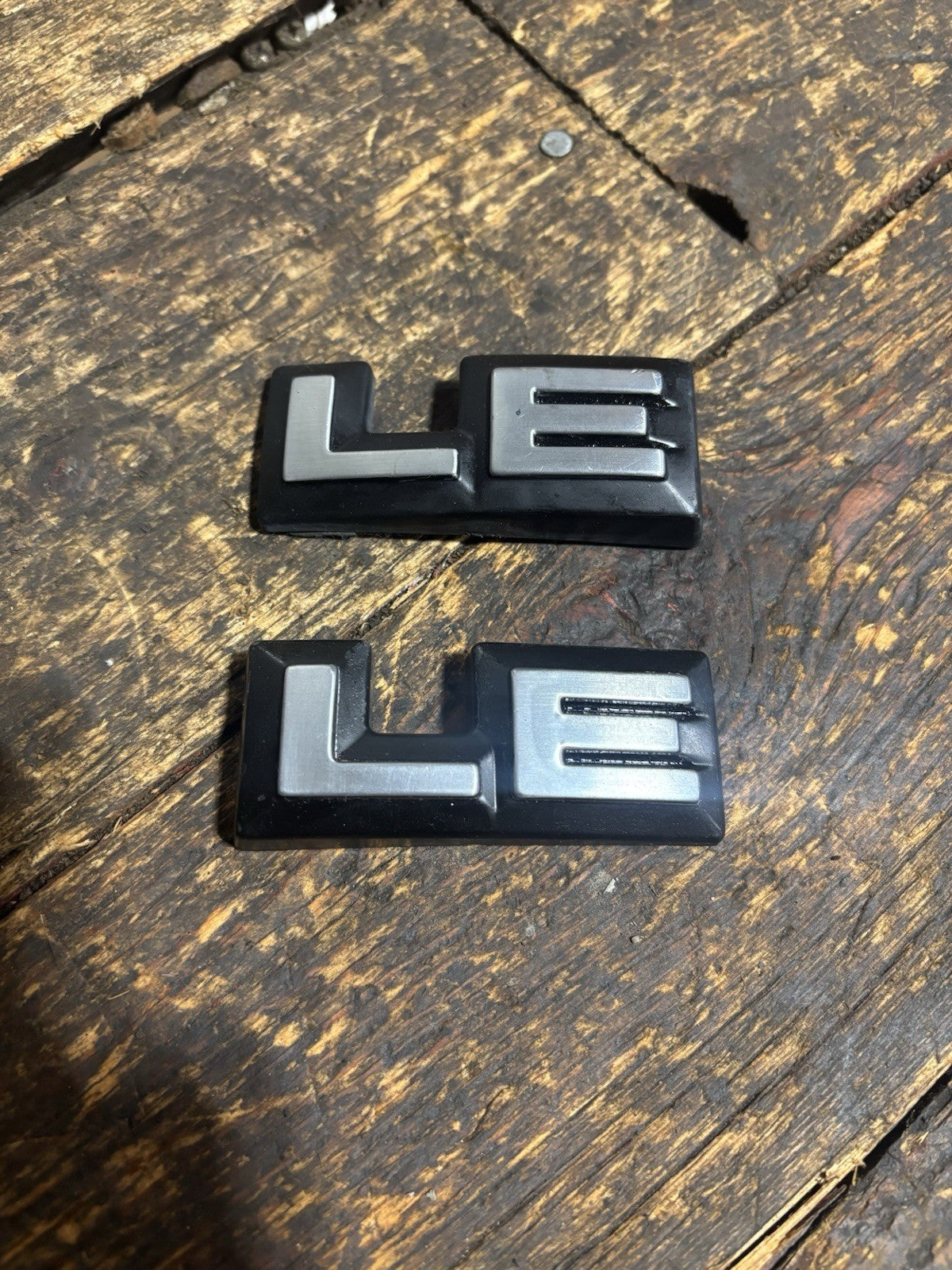 1989-1993 DODGE RAM CUMMINS LE BADGES EMBLEMS SET 55029269LH 55029268RH