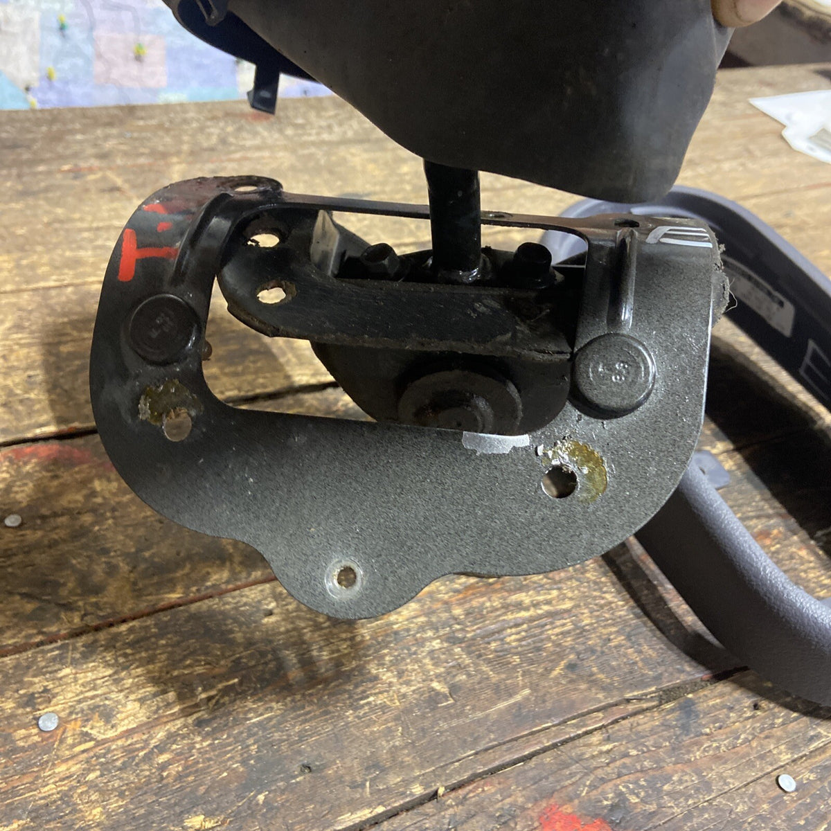 1998 - 2002 DODGE RAM 2500 3500 CUMMINS 4X4 SHIFTER  ASSEMBLY LIGHT GREY COVER