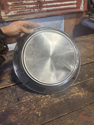 OEM 1989 - 1993 DODGE RAM 250 1ST GEN CUMMINS 2WD HUB CAP
