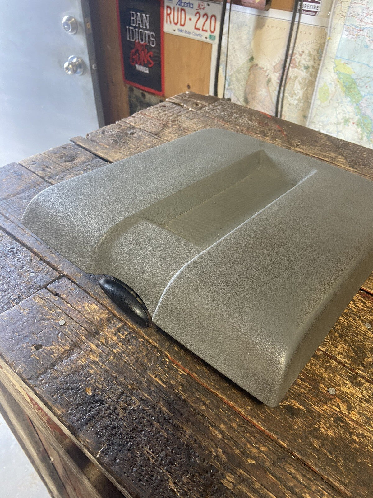 2006 2007 2008 2009 DODGE RAM CENTER CENTRE BUSINESS CONSOLE LID TOP