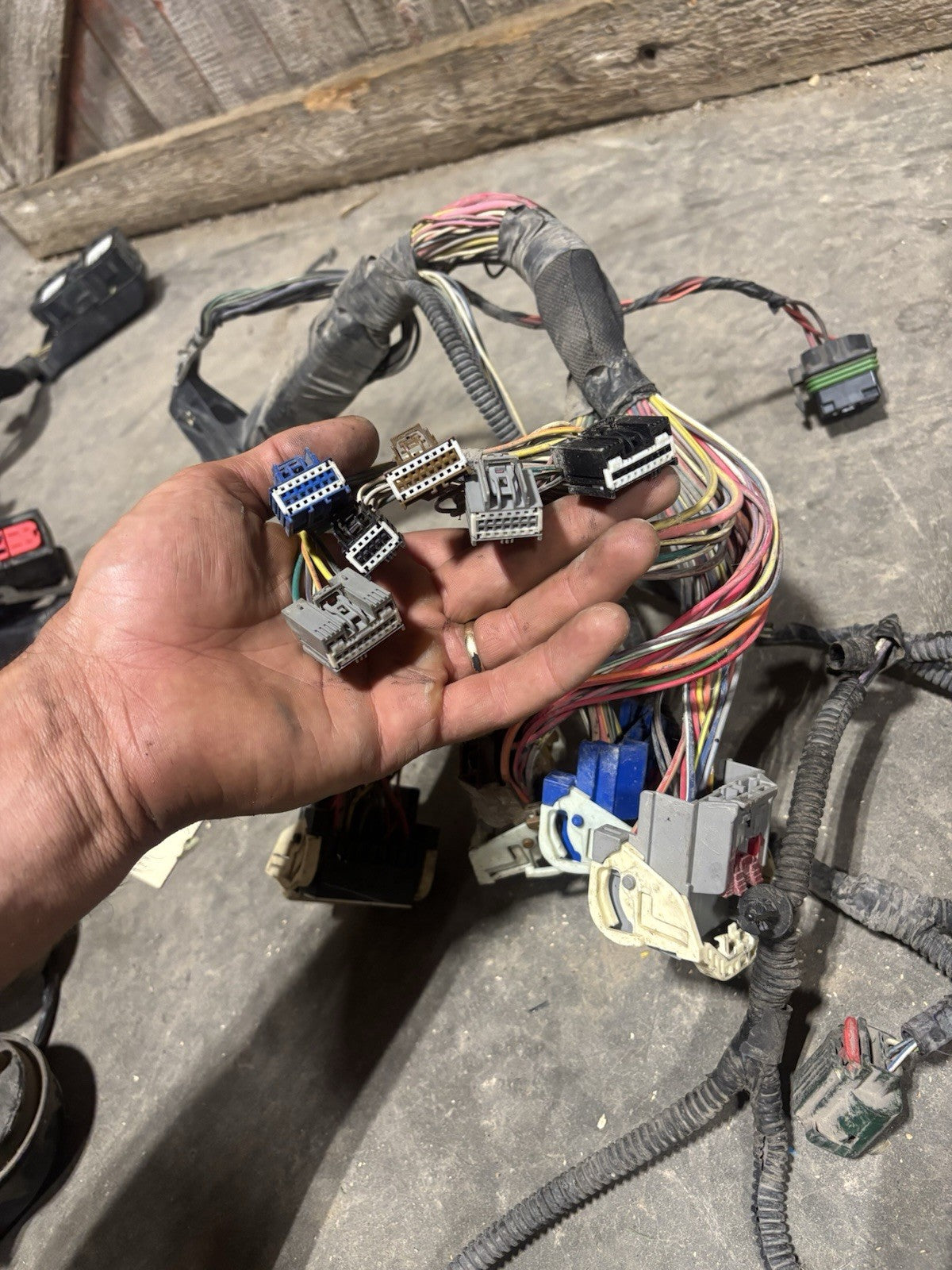 2009 DODGE RAM 2500 3500 6.7L CUMMINS ENGINE BAY WIRING HARNESS 68034596 AE