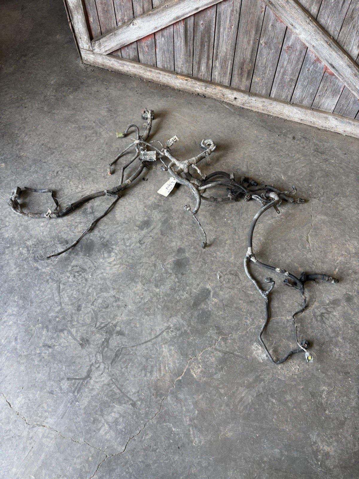 2004 .5 2005 DODGE RAM CUMMINS 6SPD MANUAL FULL ENGINE HARNESS 3969689 3969688