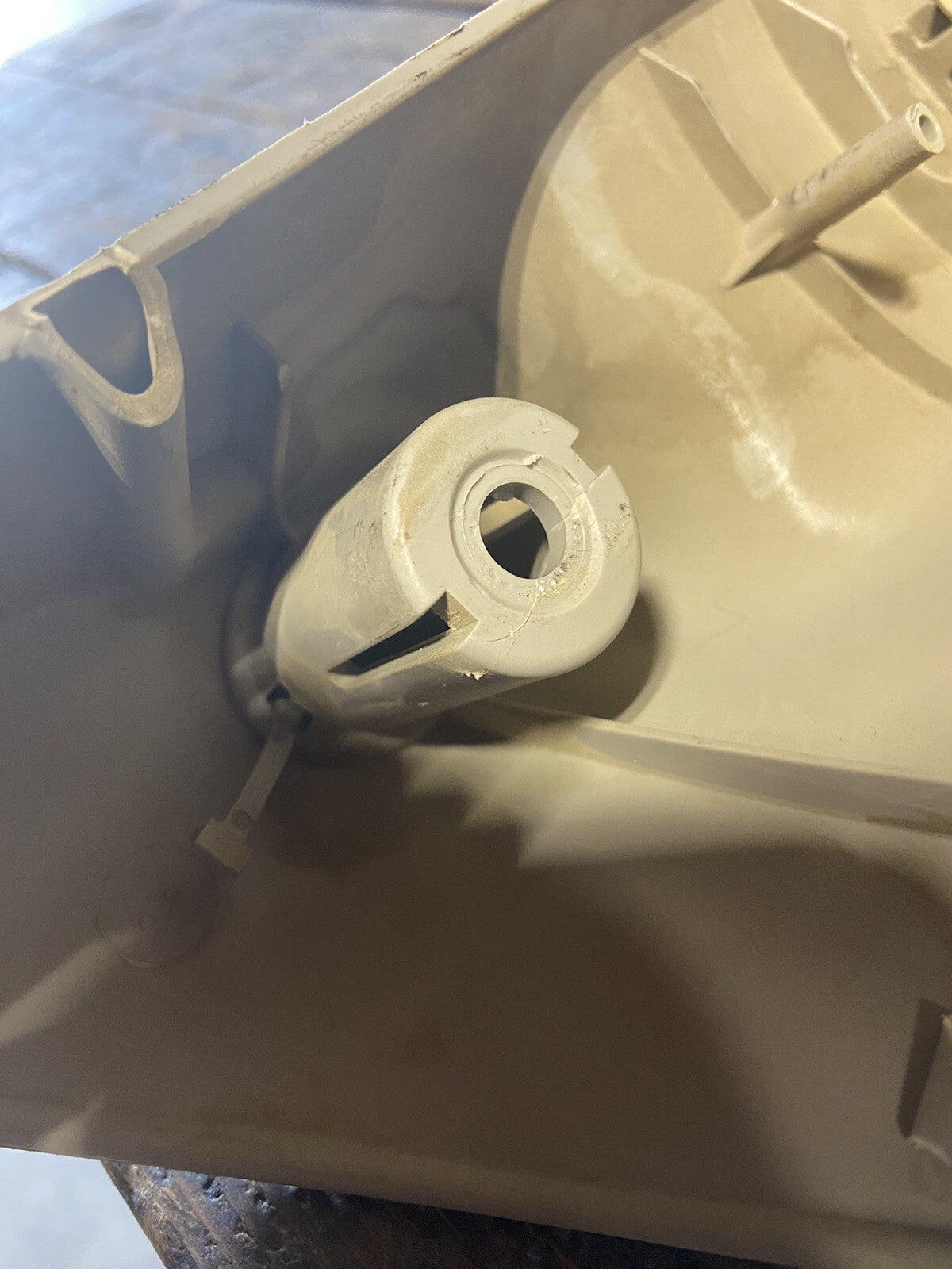 2003 - 2009 DODGE RAM 1500 2500 3500 DRIVER LH SIDE A PILLAR HANDLE TRIM 824726