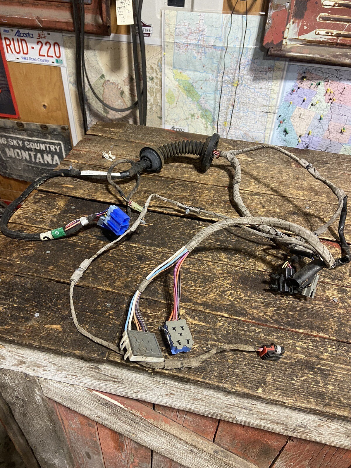 1994 - 1997 DODGE RAM POWER WINDOW DOOR HARNESS SET 56016934, 56016935