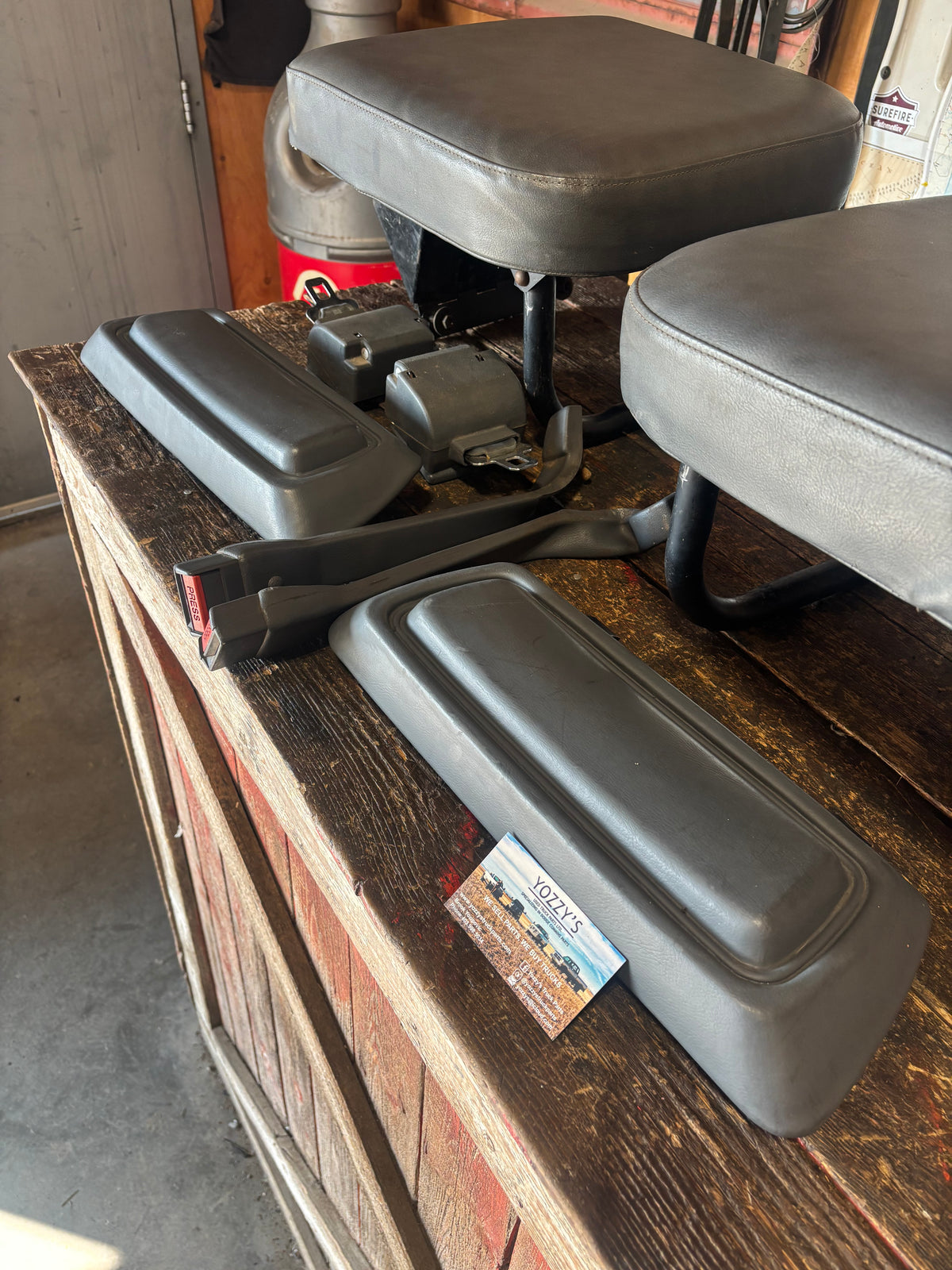 92-93 Dodge Ram Extended Cab Grey Rear Seats &amp; Seat Belt Set