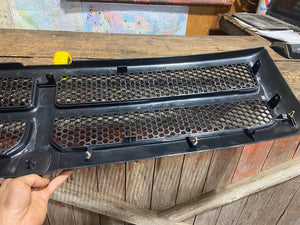 NEW 1994 - 2002 2ND GEN DODGE RAM PAINTABLE GRILLE