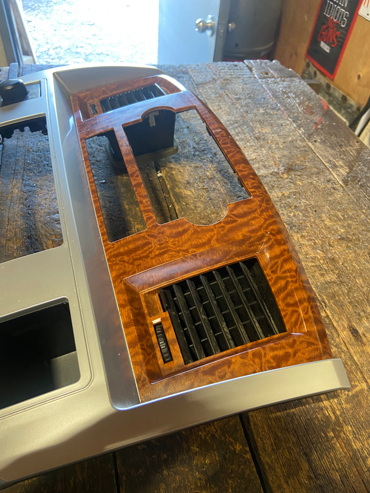 06-&#39;09 Dodge Ram Woodgrain Center Dash Bezel Surround