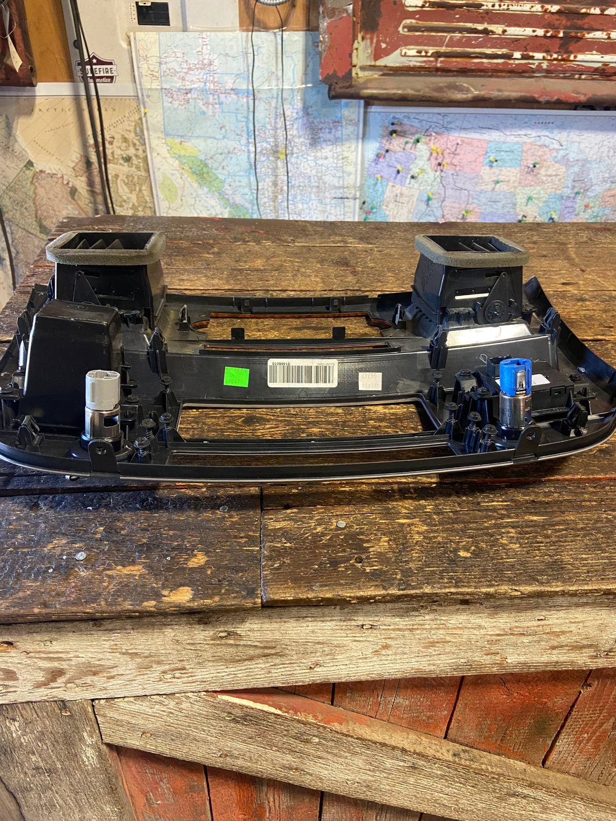 06-&#39;09 Dodge Ram Woodgrain Center Dash Bezel Surround