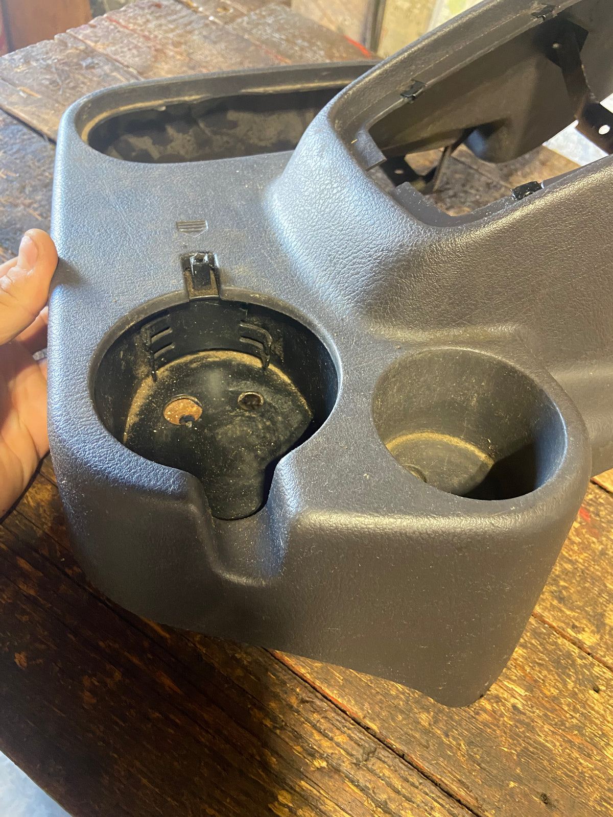 98-&#39;02 Dodge Ram Dark Grey Shifter Surround Floor Console