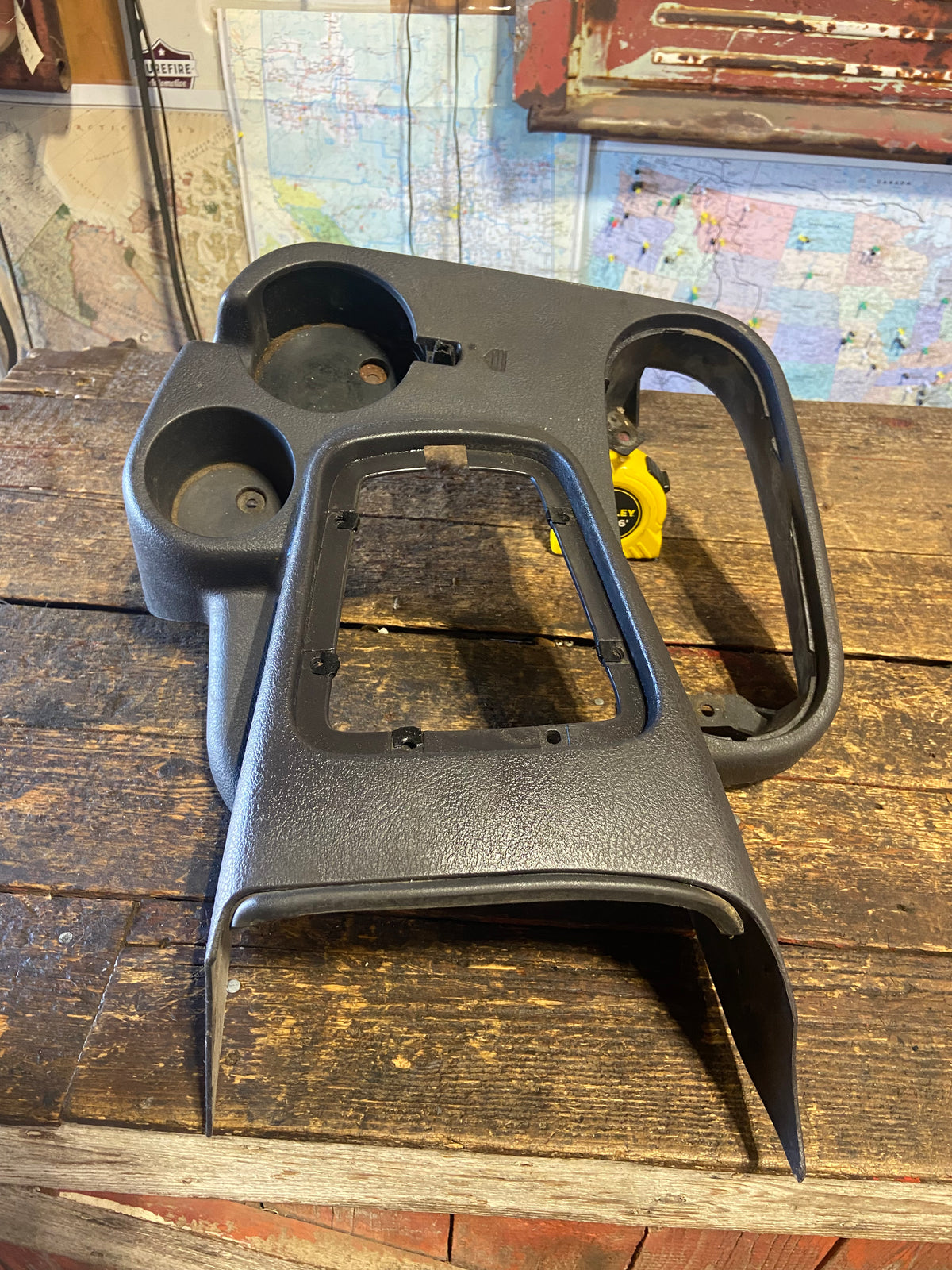 98-&#39;02 Dodge Ram Dark Grey Shifter Surround Floor Console