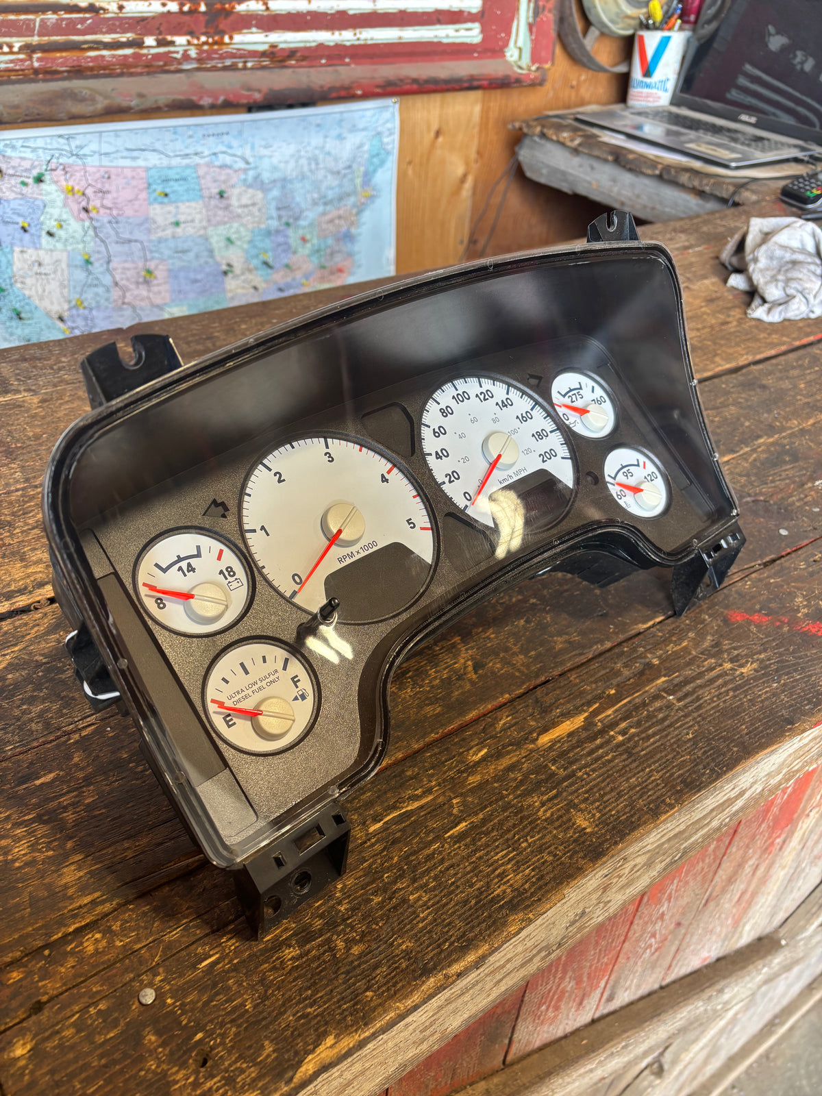 2009 DODGE RAM 2500 3500 6.7L CUMMINS GAUGE CLUSTER 380,000KMS P05172293ag