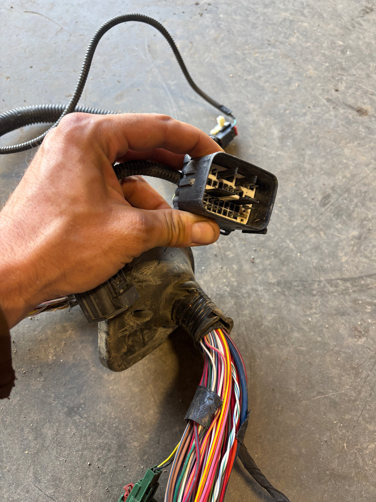 2010 DODGE RAM 2500 3500 CUMMINS COMPLETE CAB BODY WIRING HARNESS 68051997ac