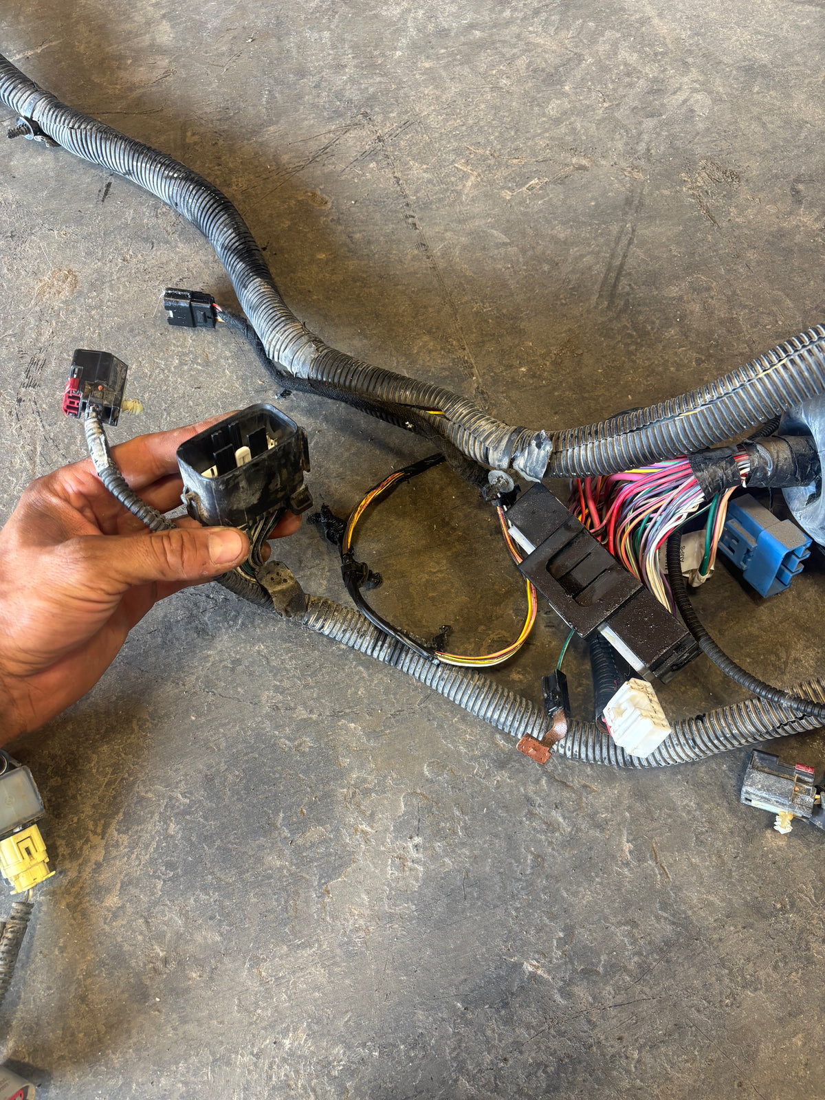 2008 DODGE RAM 1500 2500 GAS ENGINE BAY WIRING HARNESS 68035298ac