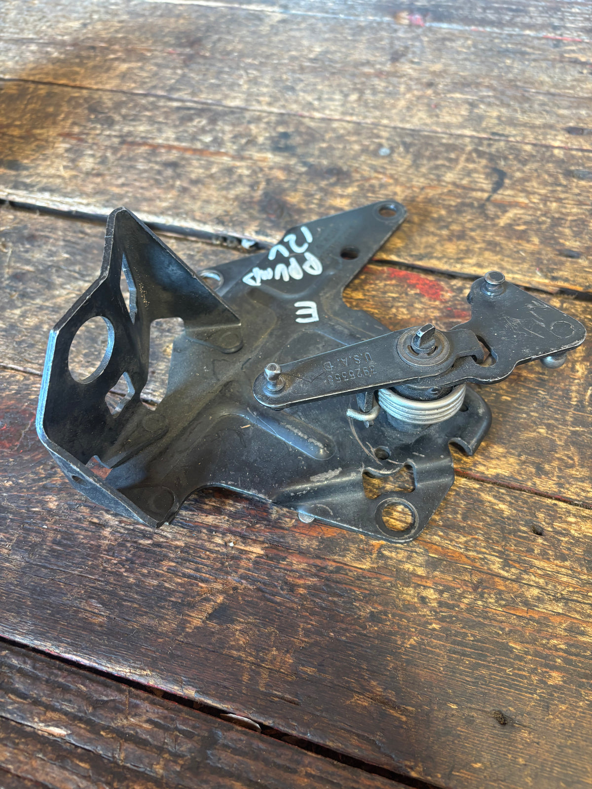 1994 - 1998 DODGE RAM 12V PPUMP CUMMINS THROTTLE LINKAGE BRACKET 3925358 3925354