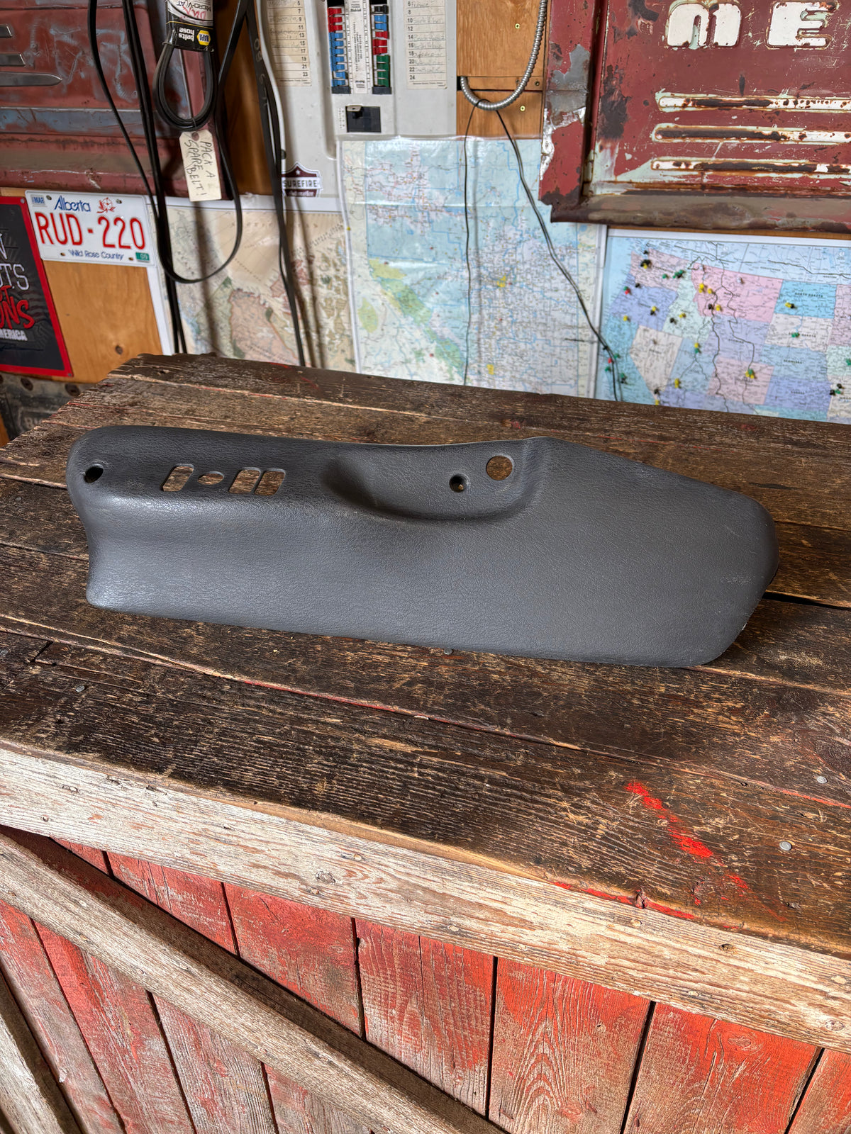 1998-2002 DODGE RAM 2500 3500 DRIVER SEAT SIDE PLASTIC PANEL DARK GREY 807407AD