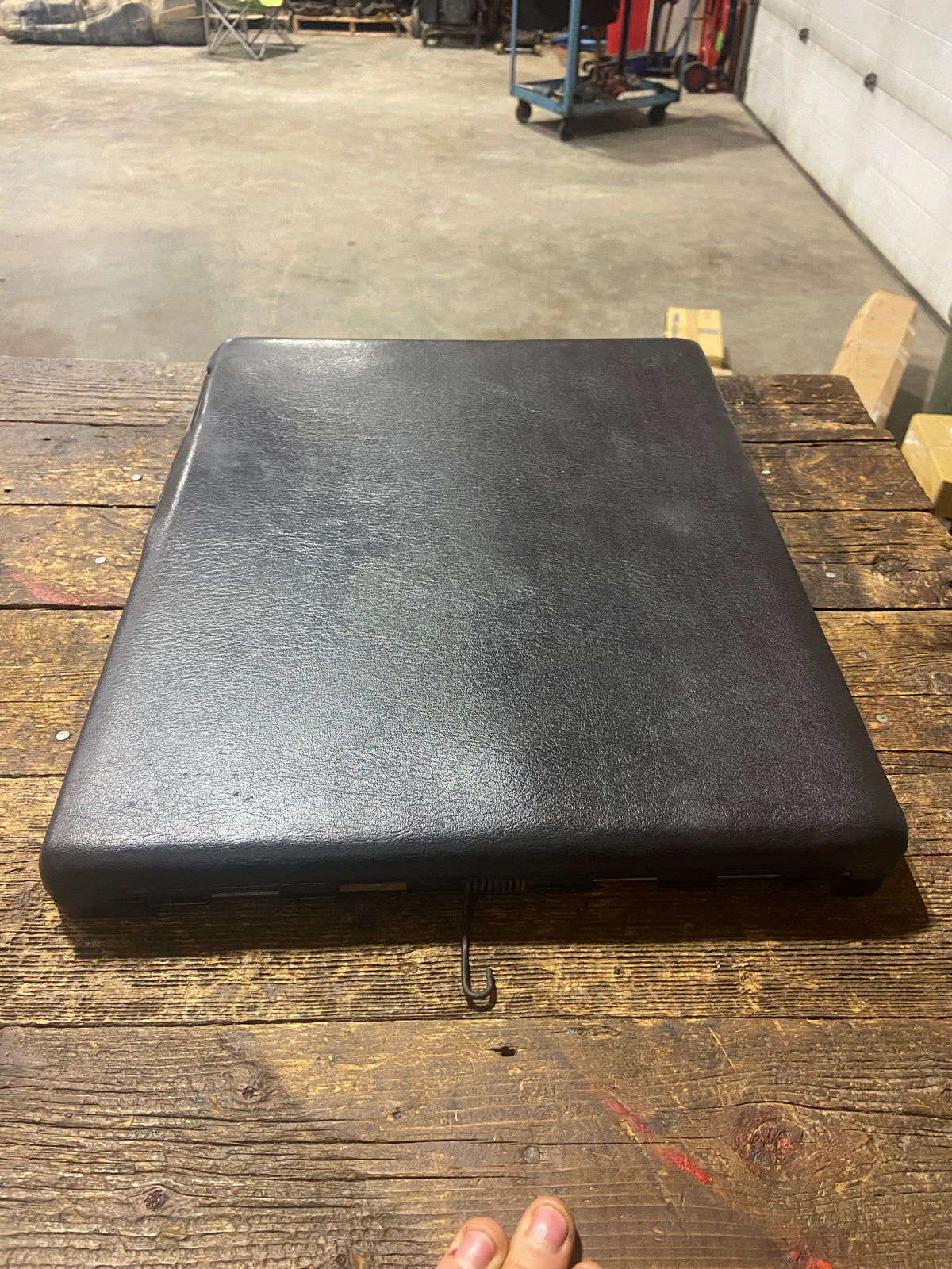 98-&#39;02 Dodge Ram Dark Grey Black Middle Seat Console Lid