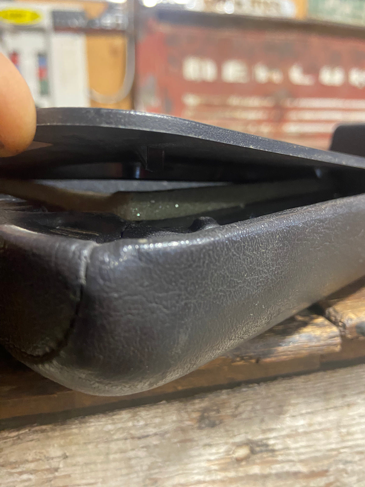 98-&#39;02 Dodge Ram Dark Grey Black Middle Seat Console Lid