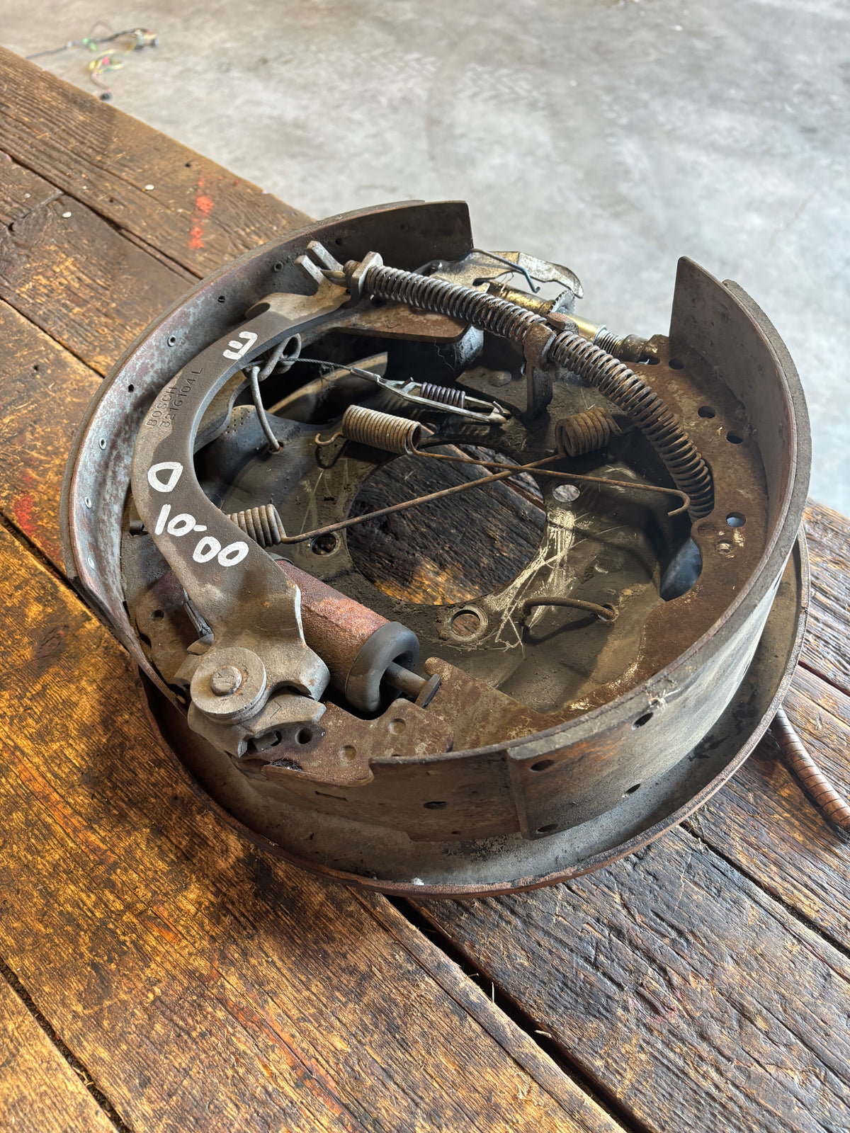 00-01 Dodge Ram Dana 80 Driver Side Backing Plate