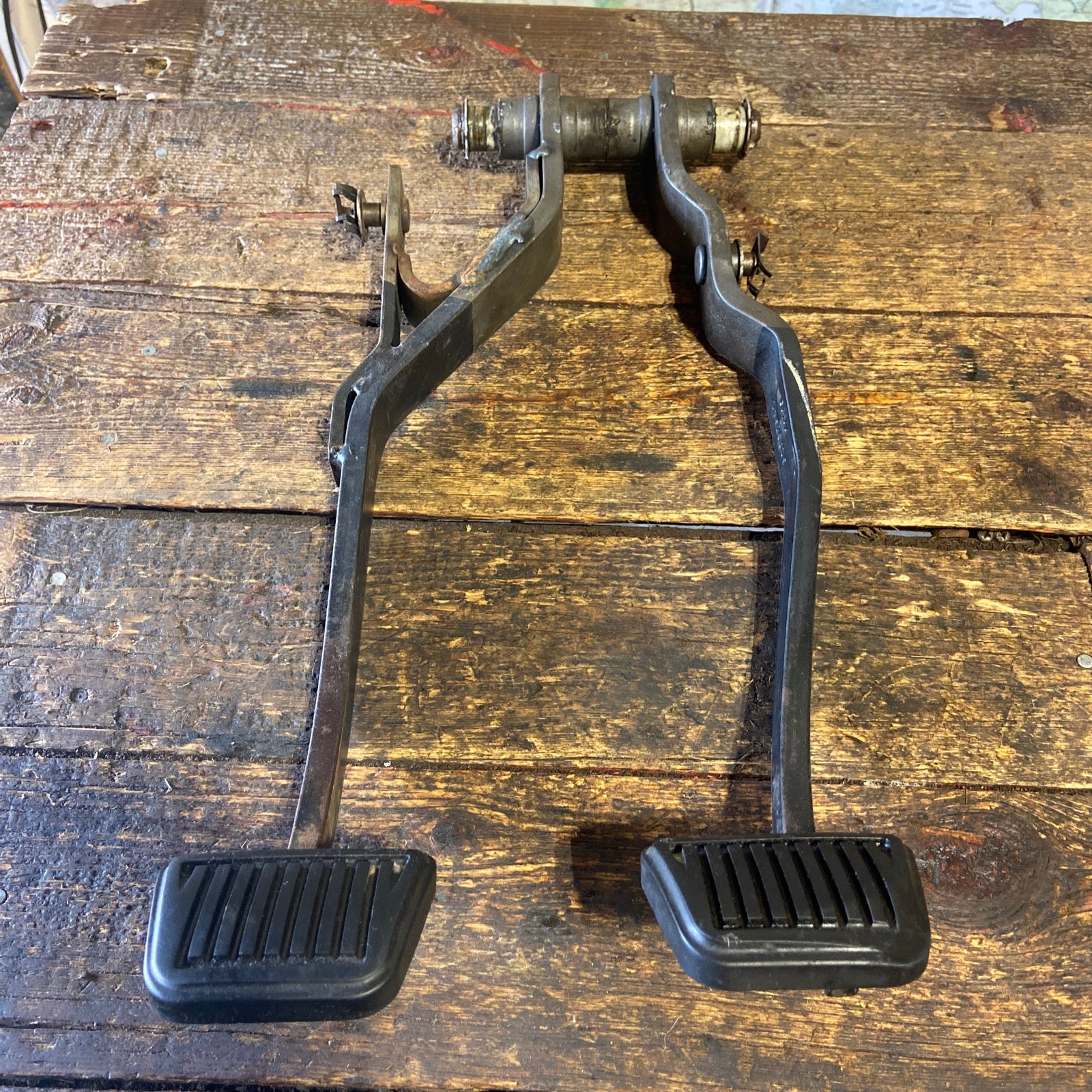 ram pedal 94-97 Dodge Ram Clutch & Brake Pedal Set