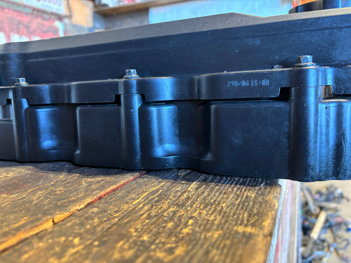 07 - &#39;12 Dodge Ram 6.7L Cummins Valve Cover Set