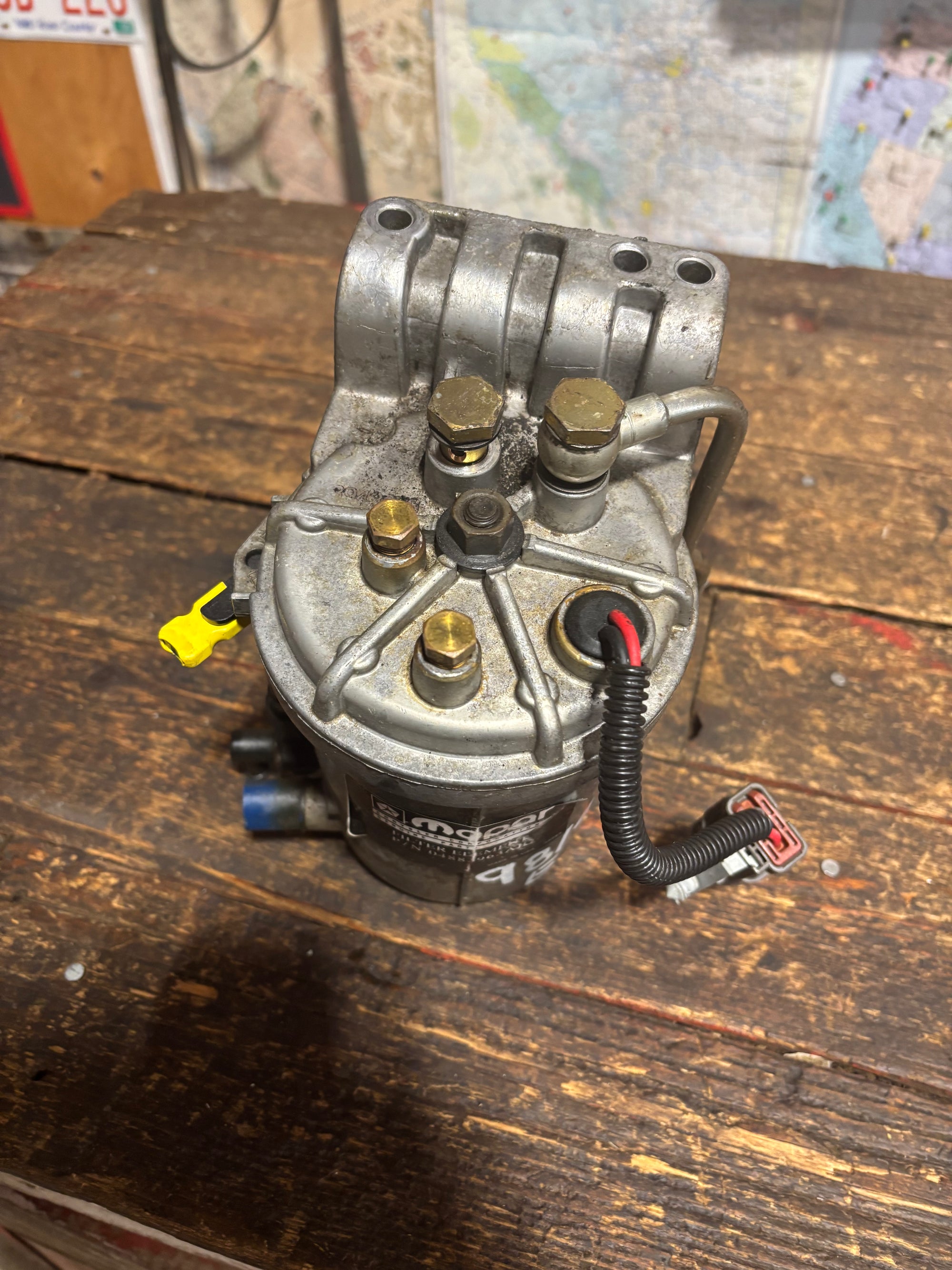 1998 1999 DODGE RAM 2500 3500 24V CUMMINS FUEL FILTER HOUSING 3943976