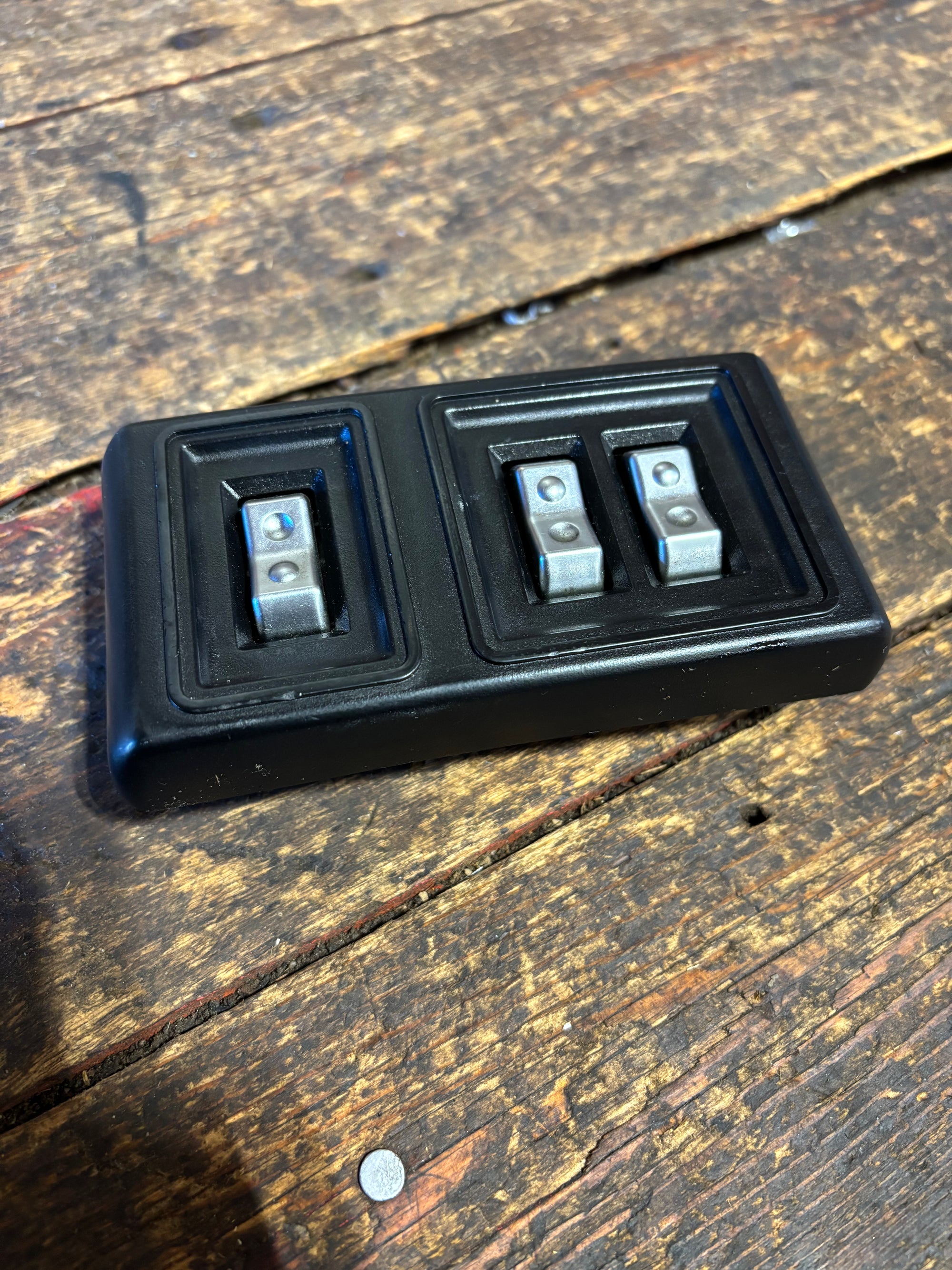 89-'93 Dodge Ram 1st Gen DRIVER Window & Lock Switch
