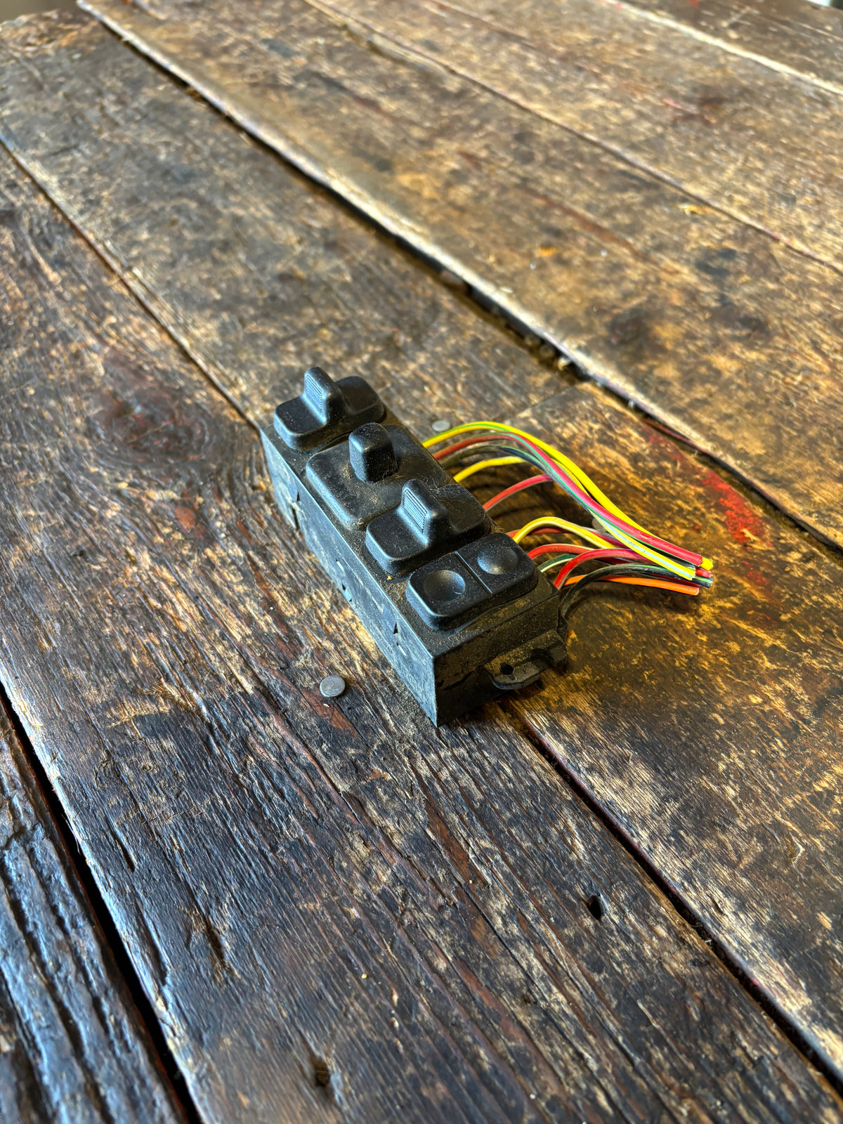 1998 - 2002 DODGE RAM 1500 2500 3500 DRIVER SEAT SIDE CONTROLS SWITCH 56045025AA