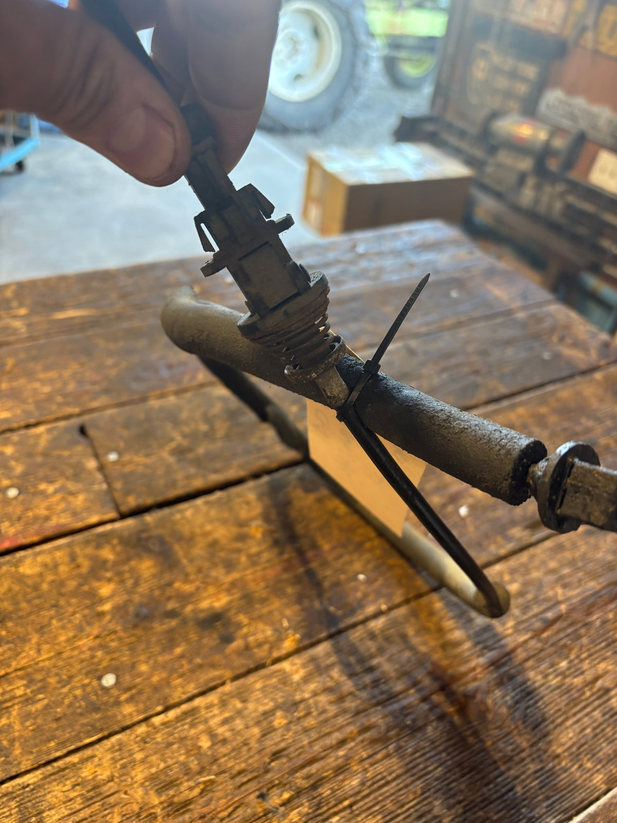 1991 .5 1992 1993 DODGE RAM CUMMINS AUTO TRANSMISSION KICKDOWN CABLE 53009056