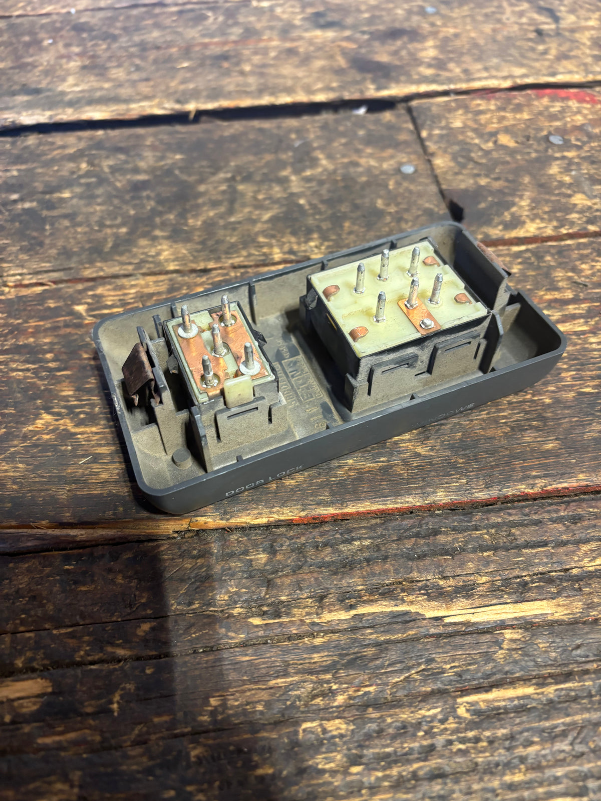 89-&#39;93 Dodge Ram Cummins Driver Side Window &amp; Lock Switch