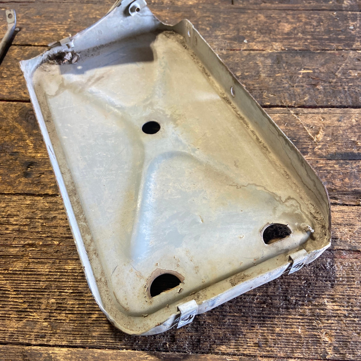 89-&#39;93 Dodge Ram Cummins Battery Tray Holder First Gen Nice Shape Not Rusty