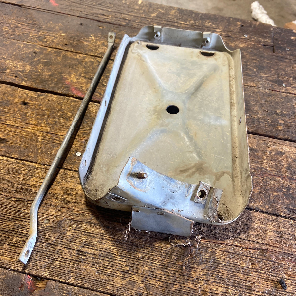 89-&#39;93 Dodge Ram Cummins Battery Tray Holder First Gen Nice Shape Not Rusty