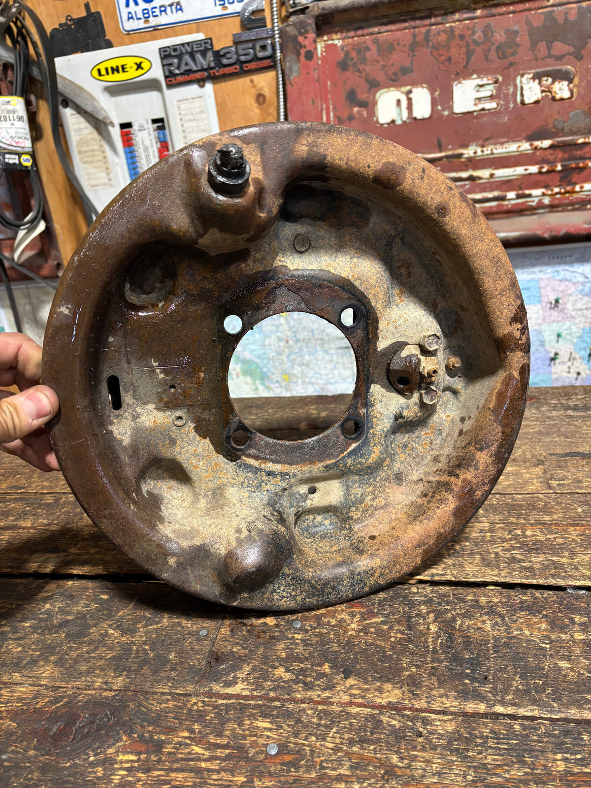 00-01 Dodge Ram Dana 80 Passenger Side Backing Plate