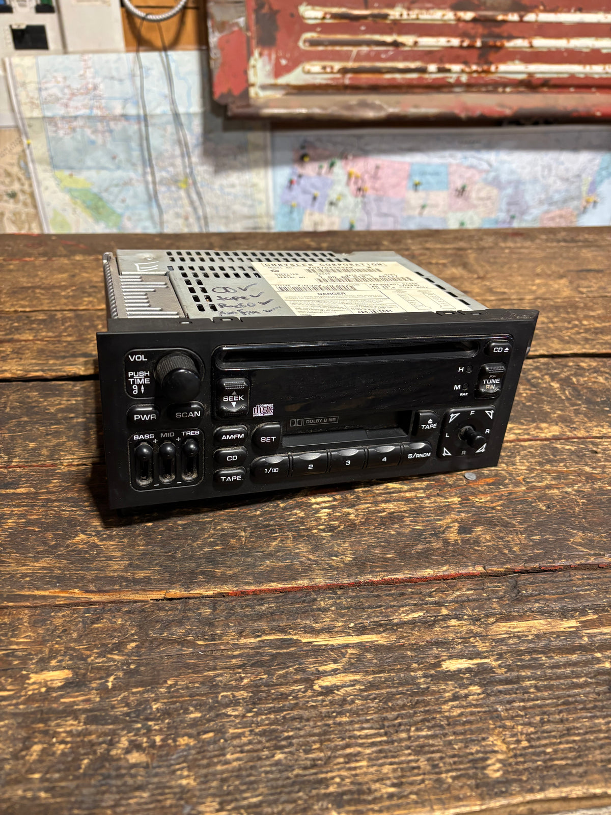 1994 - 2002 DODGE RAM 1500 2500 3500 OEM RADIO CD TAPE CASSETTE PLAYER P04704383