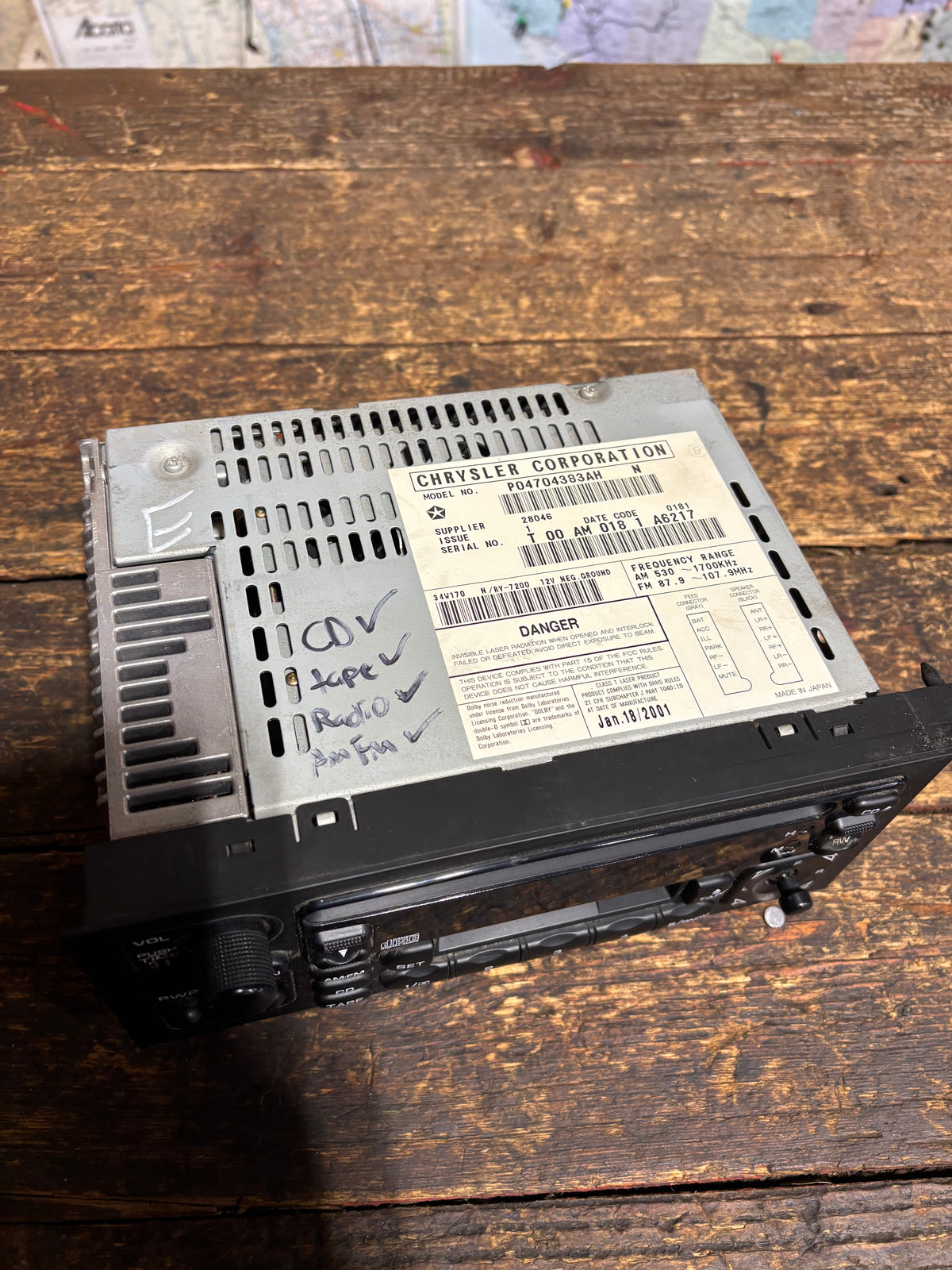 1994 - 2002 DODGE RAM 1500 2500 3500 OEM RADIO CD TAPE CASSETTE PLAYER P04704383