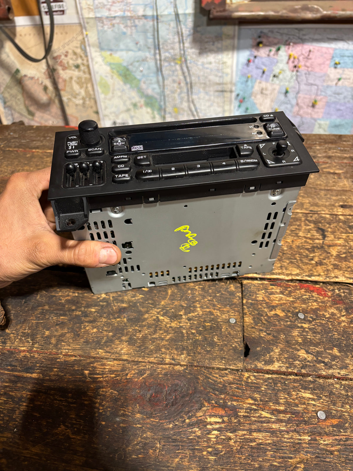 1994 - 2002 DODGE RAM 1500 2500 3500 OEM RADIO CD TAPE CASSETTE PLAYER P04704383