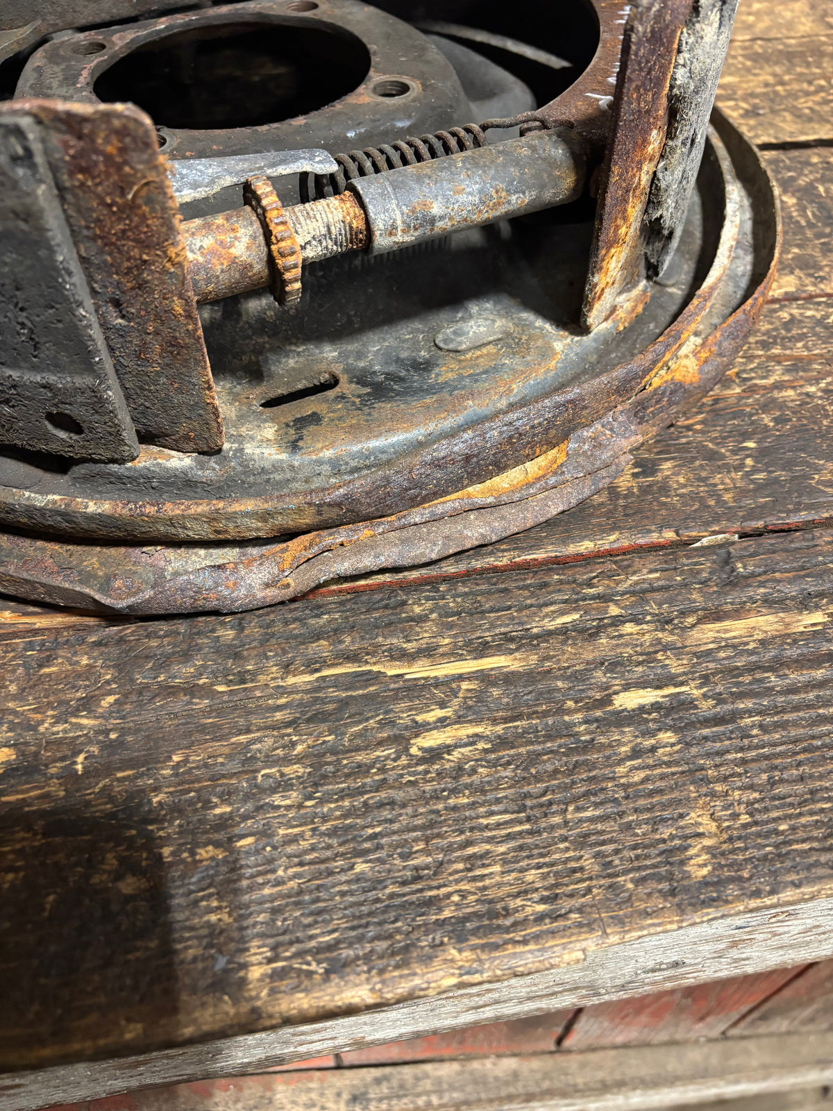 1994 - 1999 DODGE RAM 3500 DANA 80 DUALLY BACKING PLATE PASSENGER SIDE