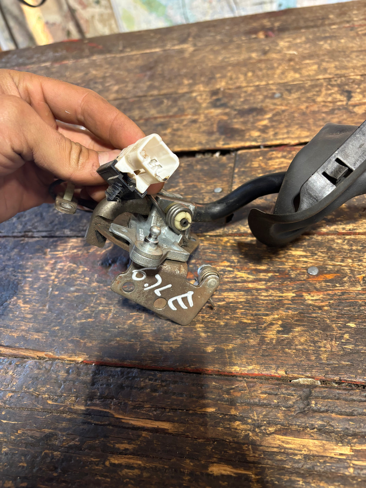 07-09 Dodge Ram 6.7L Cummins Auto Column Gear Shifter