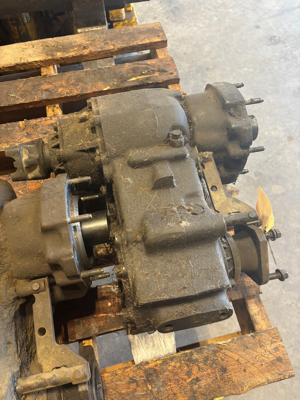 1ST GEN CUMMINS NP205 AUTO TRANS 23 SPLINE INPUT