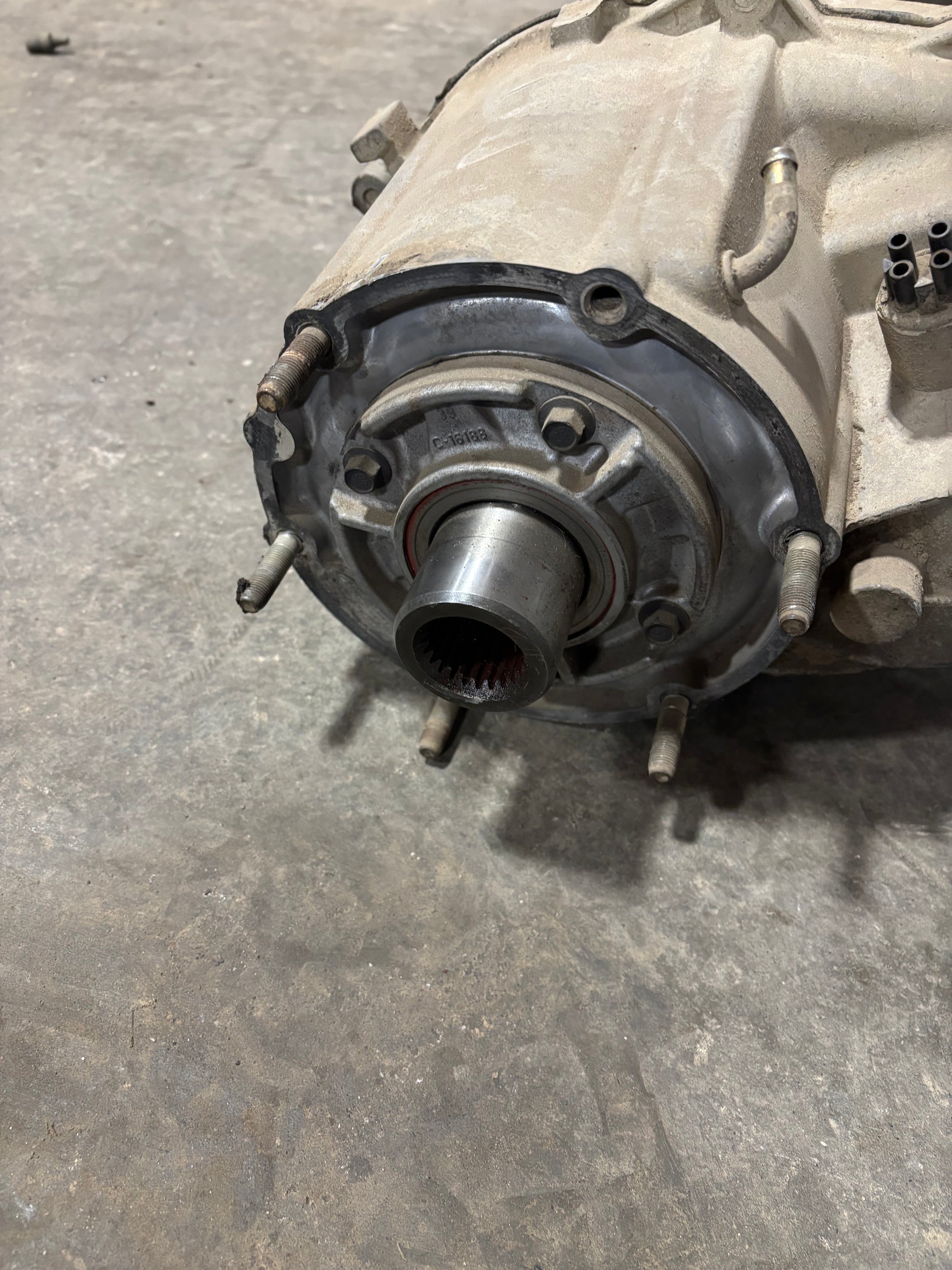 USED 1998-2001 RAM 1500 231D TRANSFER CASE 23 SPLINE