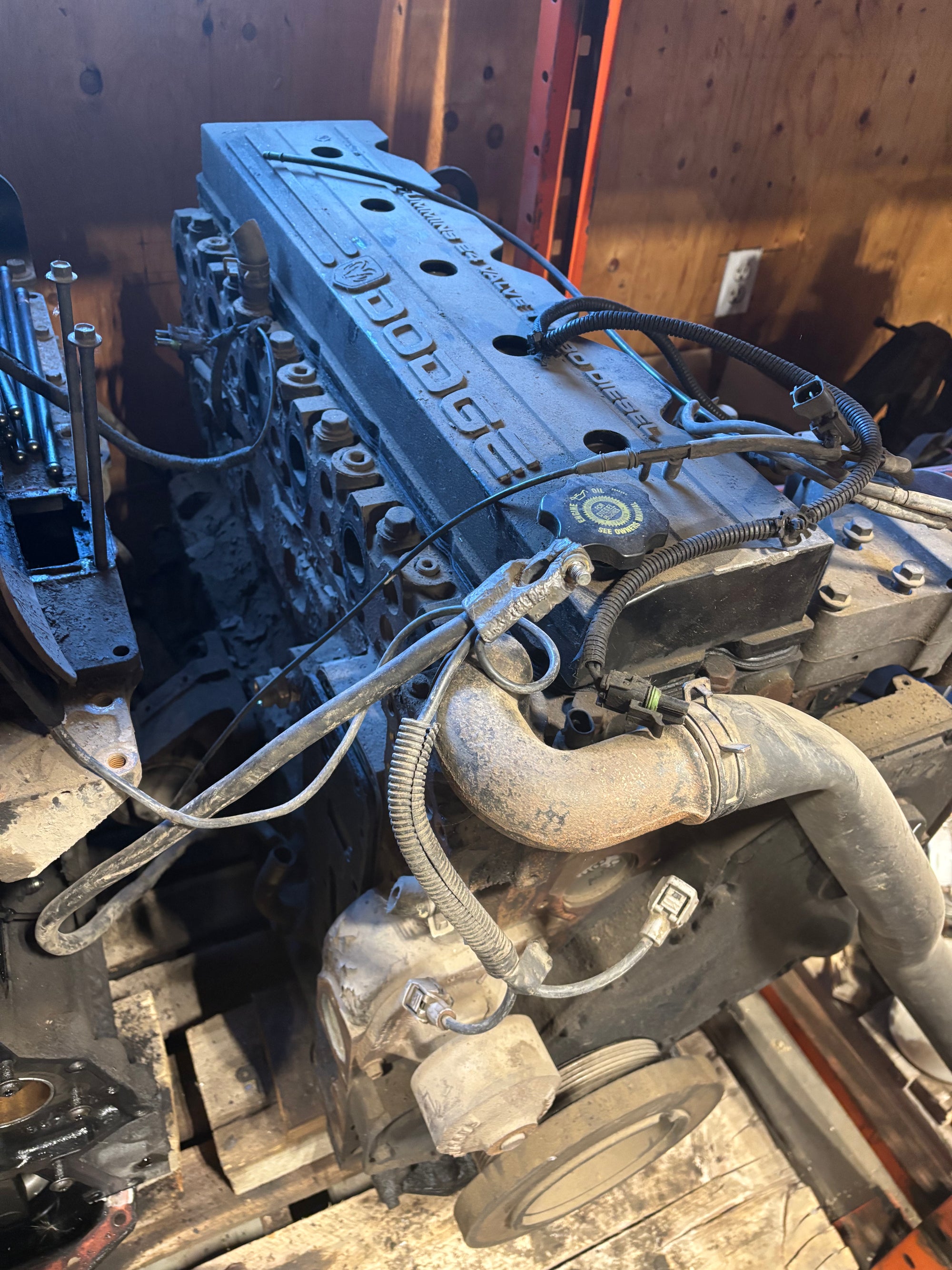 1998.5-2000 (HAS CRANK SENSOR) DODGE RAM 5.9L 24V MOTOR 400,000KMS not a 53 block.