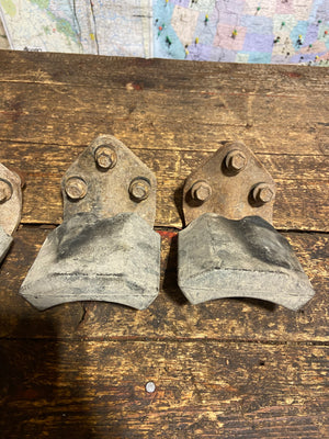 OEM Set '94 - '02 Dodge Ram Cummins Overload Spring Perch Brackets