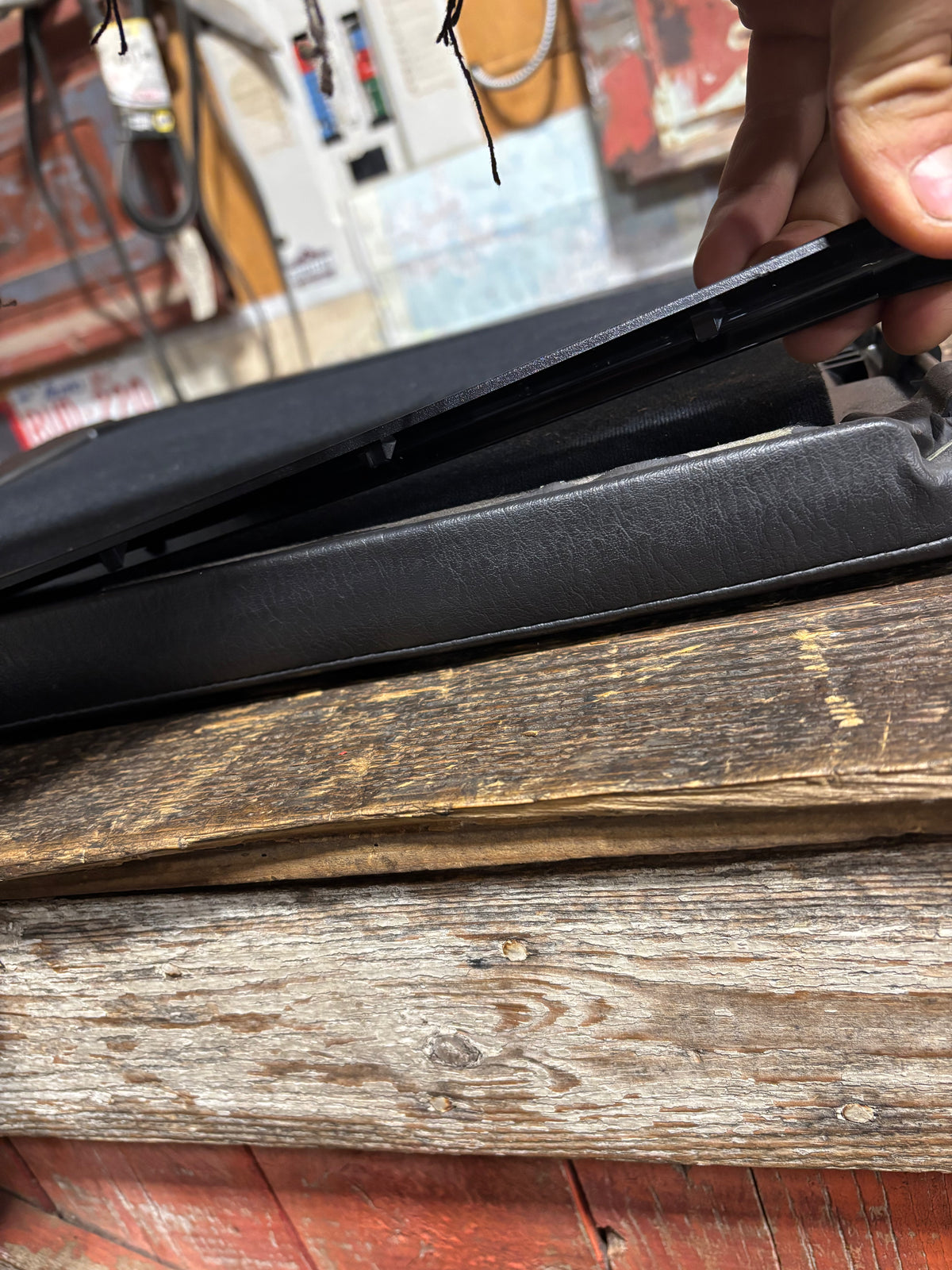 98-&#39;02 Dodge Ram Dark Grey Black Middle Seat Console Lid