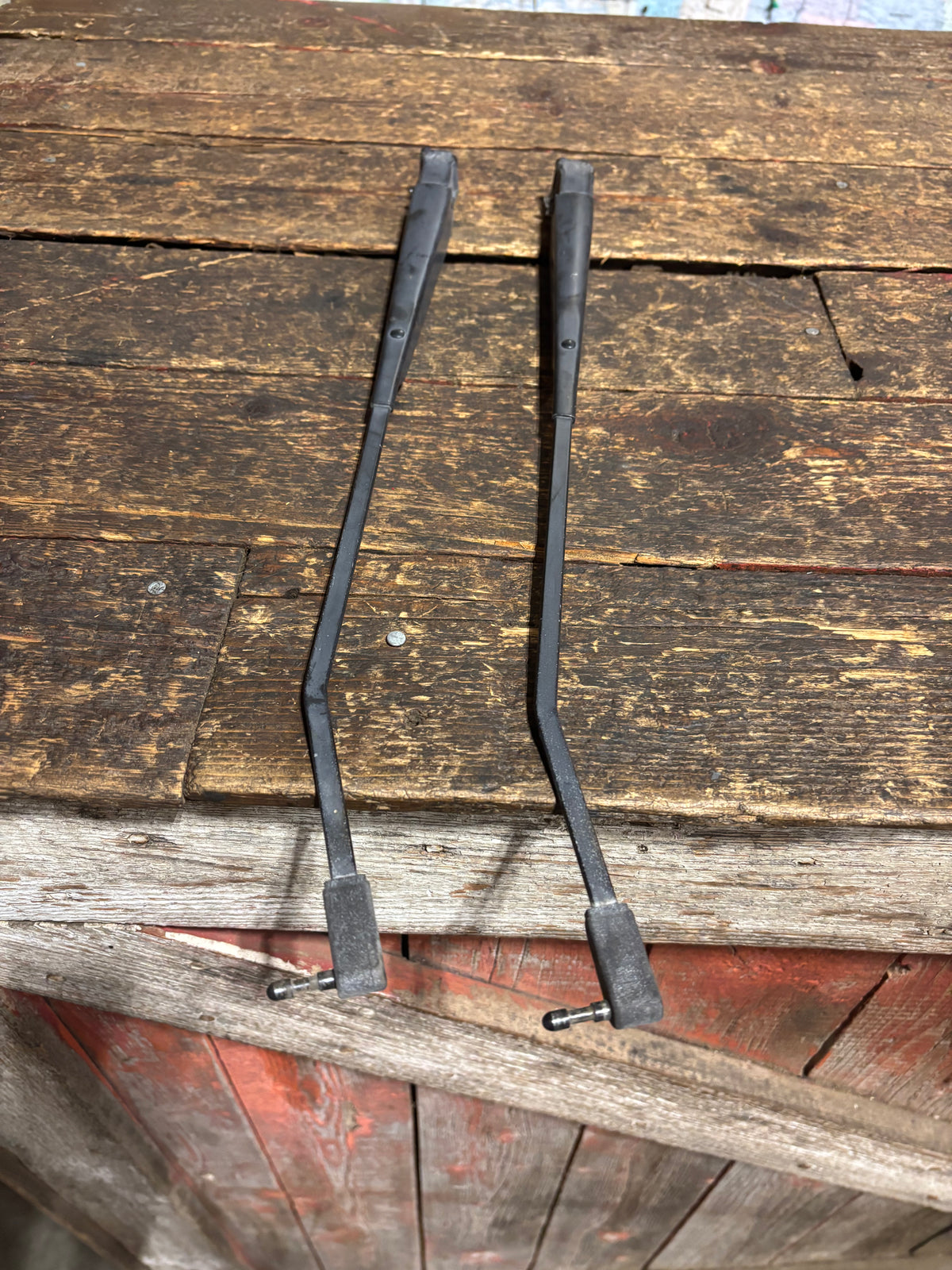 89-&#39;93 Dodge Ram Cummins Windshield Wiper Arms Set OEM