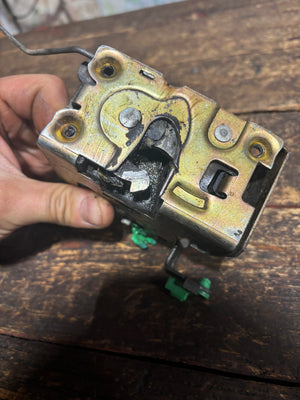 89-'93 Dodge Ram Driver Side Door Latch