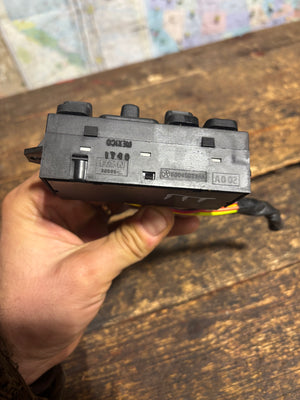 1998 - 2002 DODGE RAM 1500 2500 3500 DRIVER SEAT SIDE CONTROLS SWITCH 56045025AA