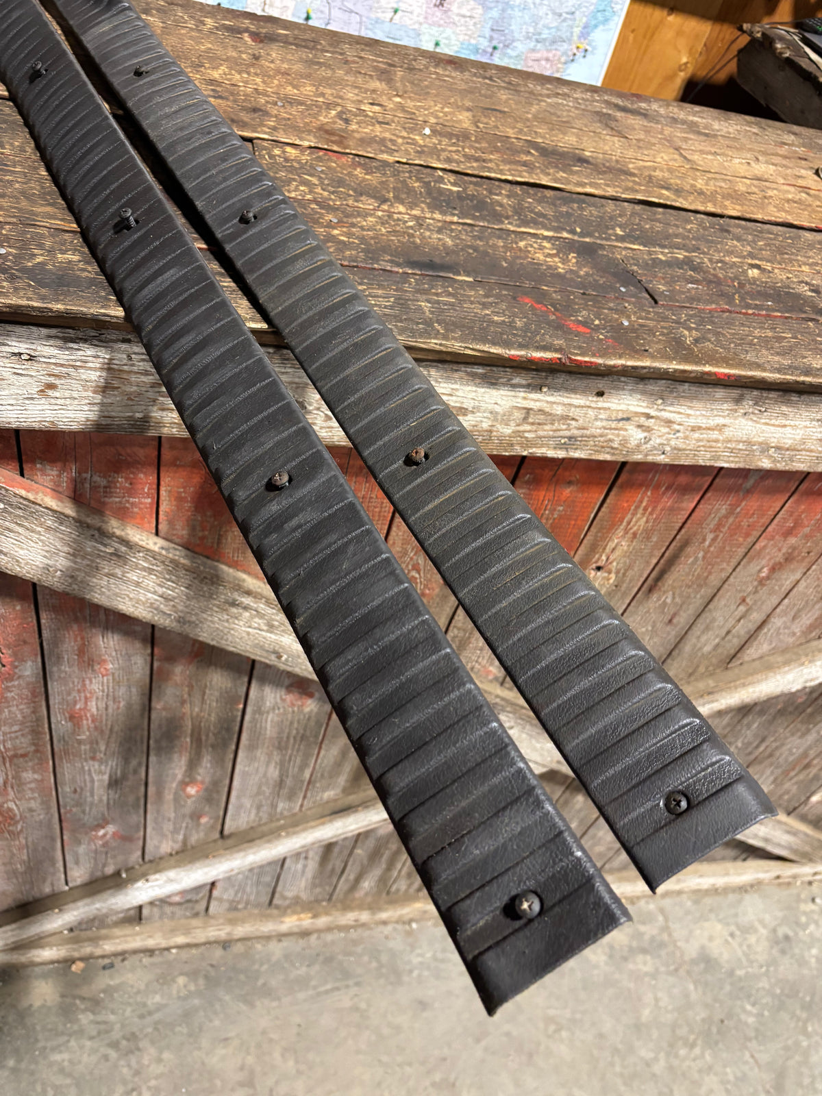 98-02 Dodge Ram Dark Grey Agate Floor Trim Set (Extended Cab)