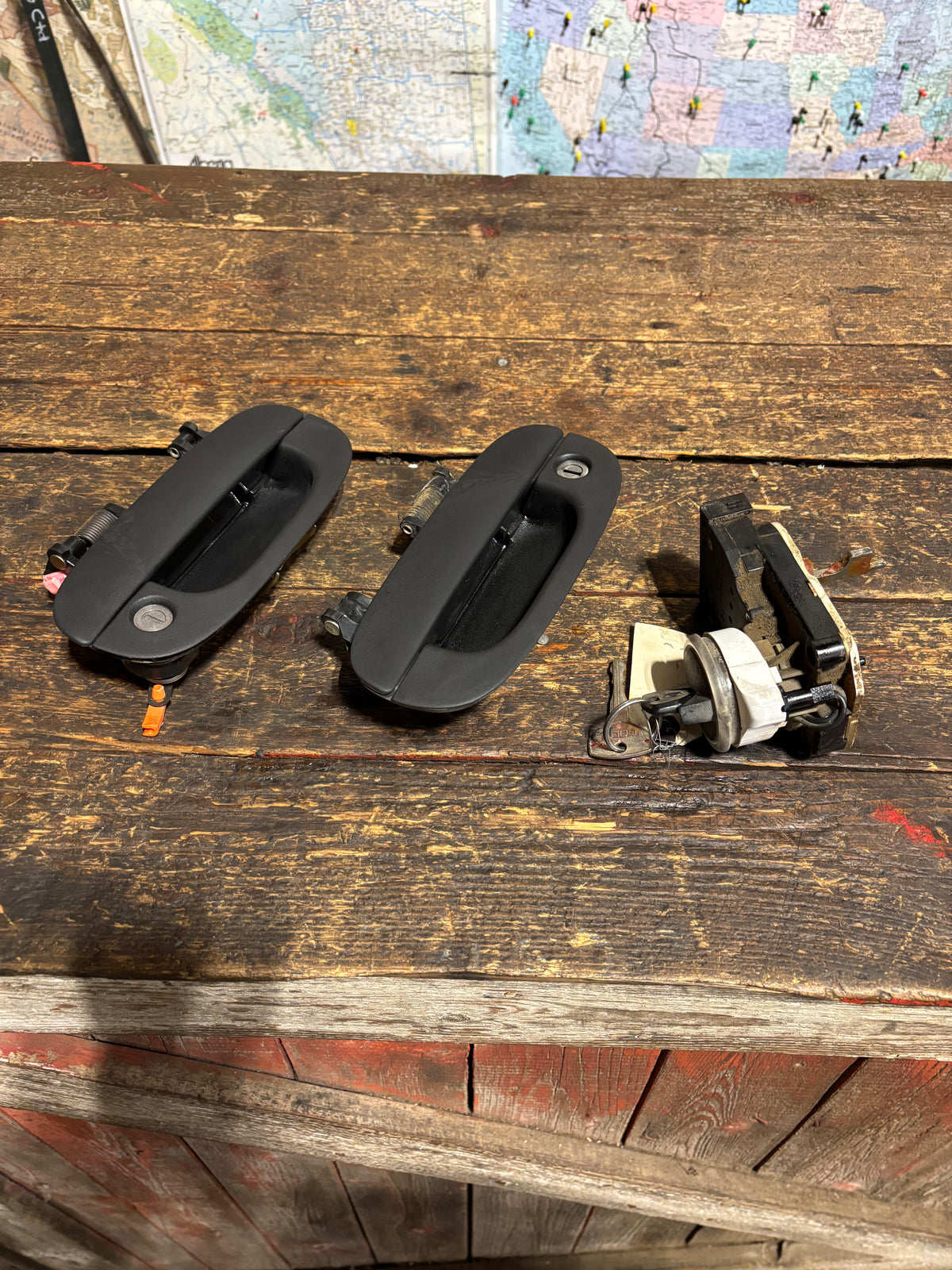 1994 - 2002 DODGE RAM MATCHING IGNITION SET WITH DOOR HANDLES